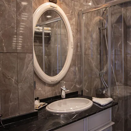 Hotel Louis Istanbul