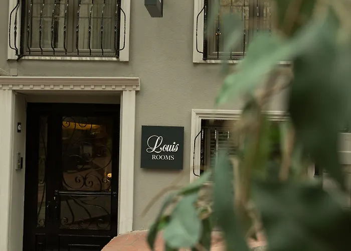 Louis 4* Κωνσταντινούπολη