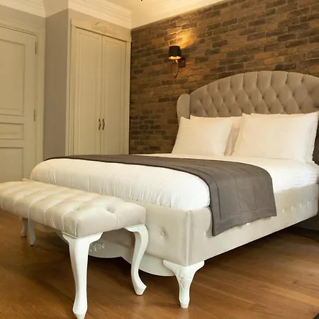 Louis Provincia di Istanbul