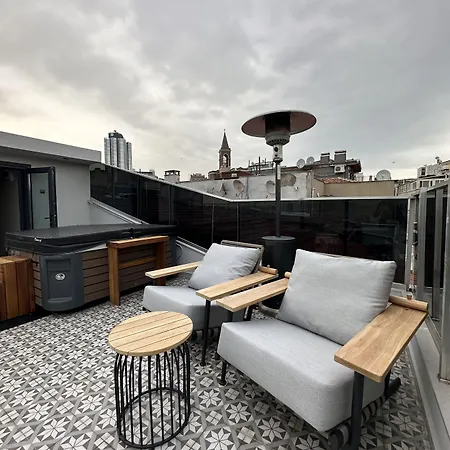 Louis 4*