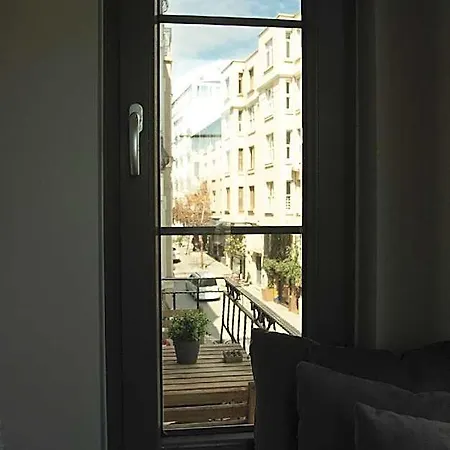 Louis Hotel 4*