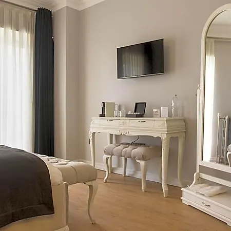 Hotel Louis 4*